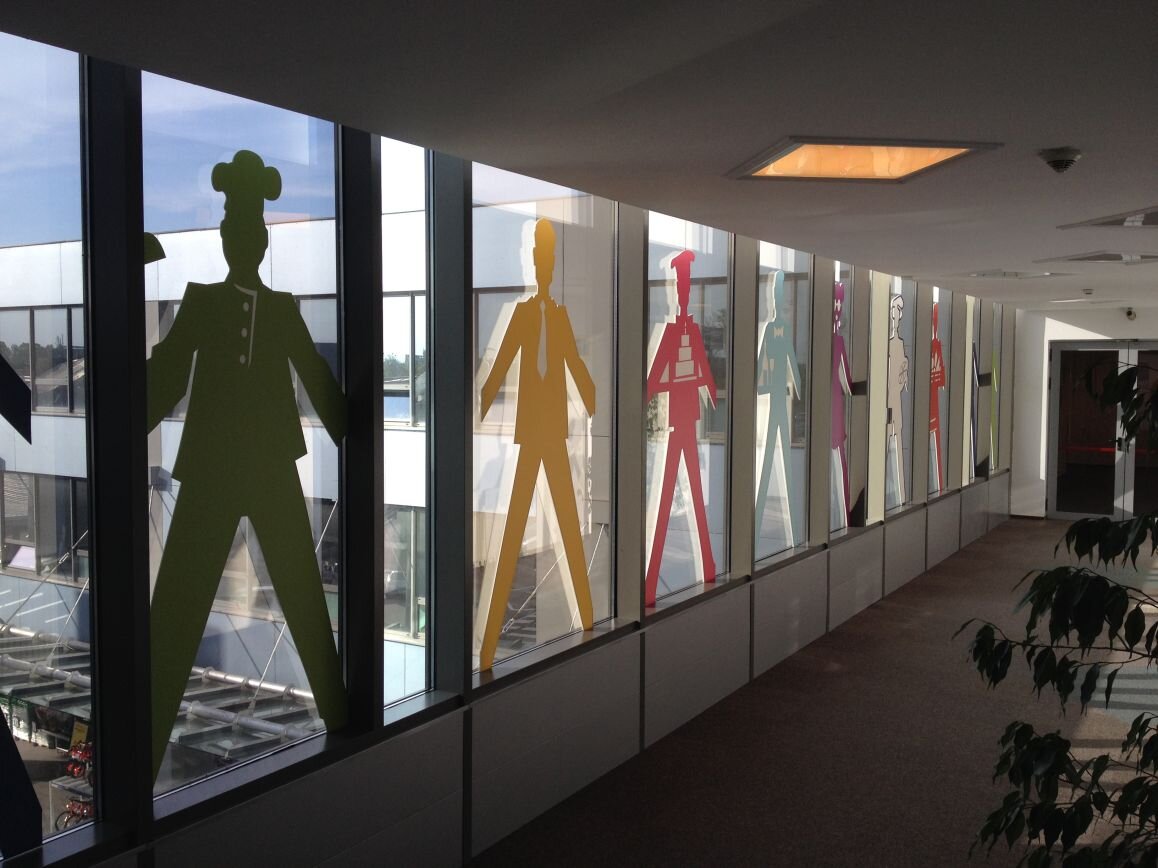 Metro — Window decoration corporate